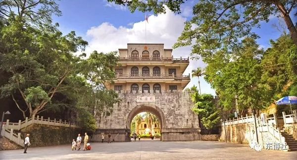 友誼關(guān)關(guān)口 龐立堅攝