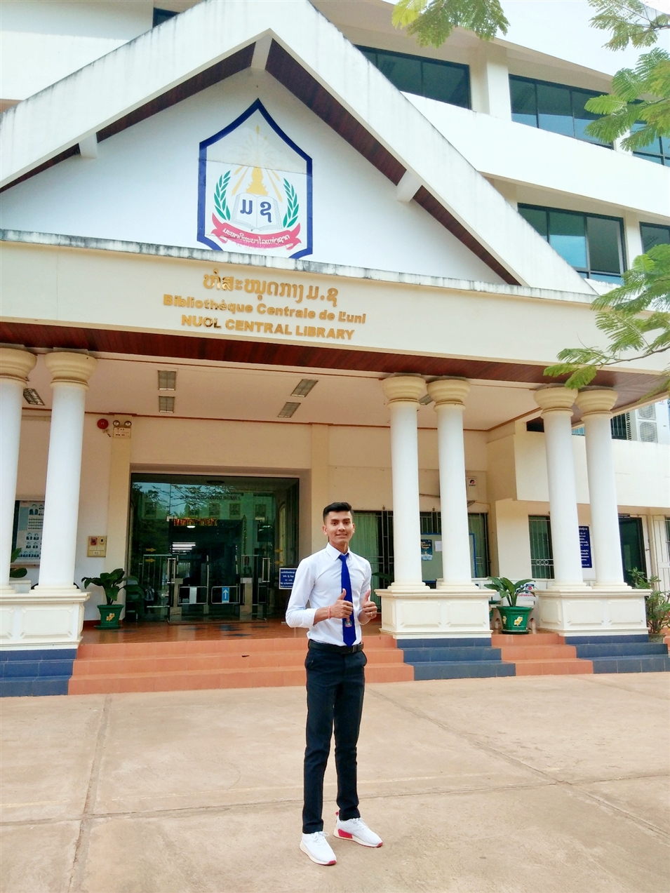 林納，柬埔寨人 老撾國立大學(xué)建筑學(xué)院建筑學(xué)專業(yè)